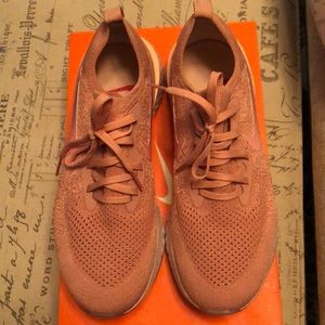 Nike Epic React Flyknit